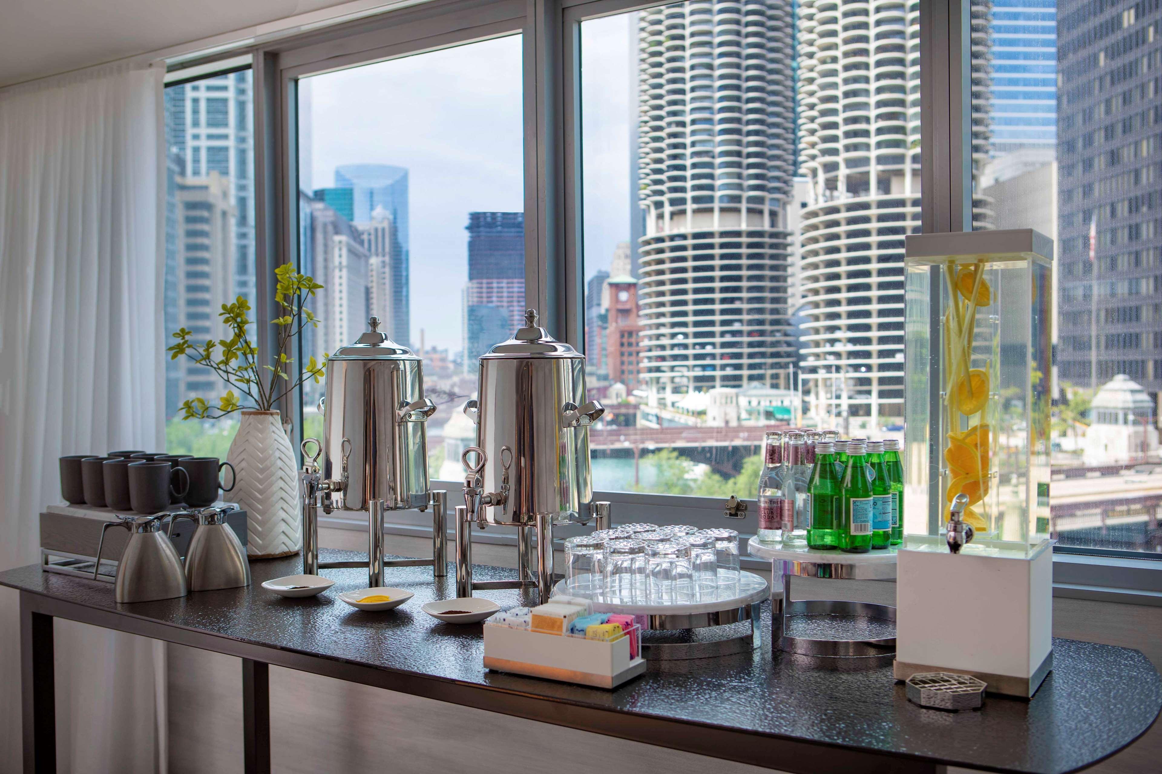 Hotel The Royal Sonesta Chicago Downtown Esterno foto