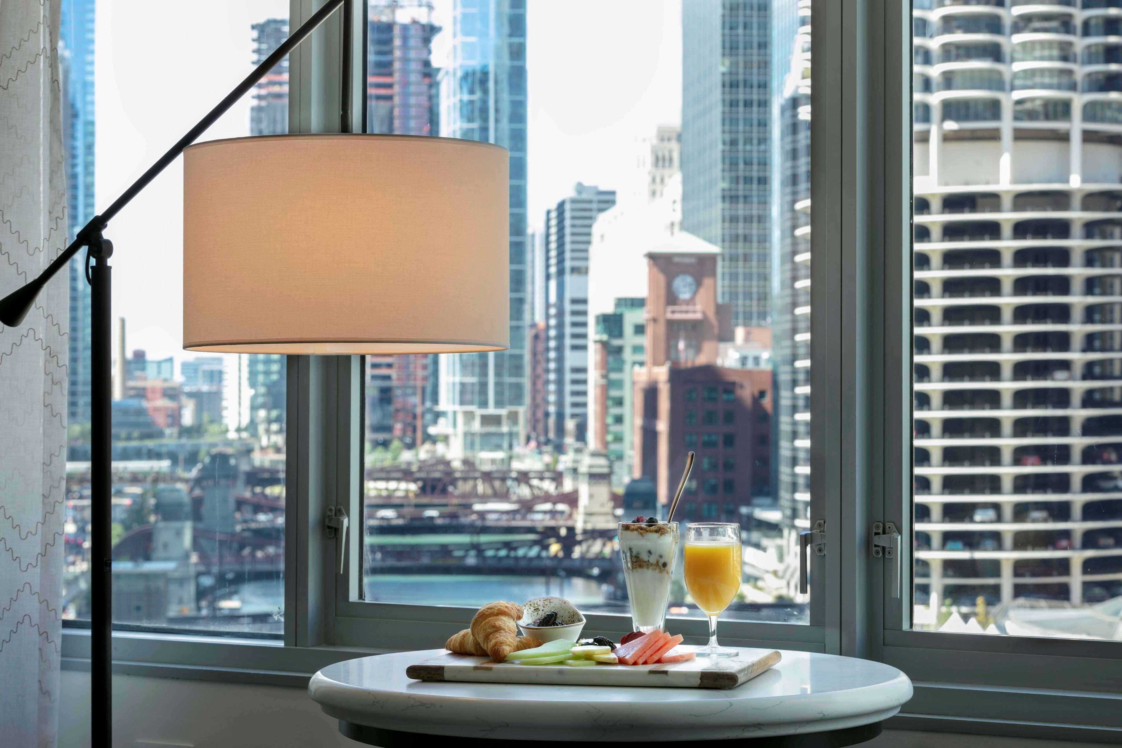 Hotel The Royal Sonesta Chicago Downtown Esterno foto